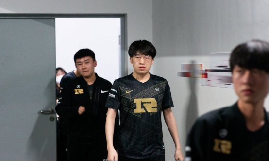 为了实现这 为了实现这