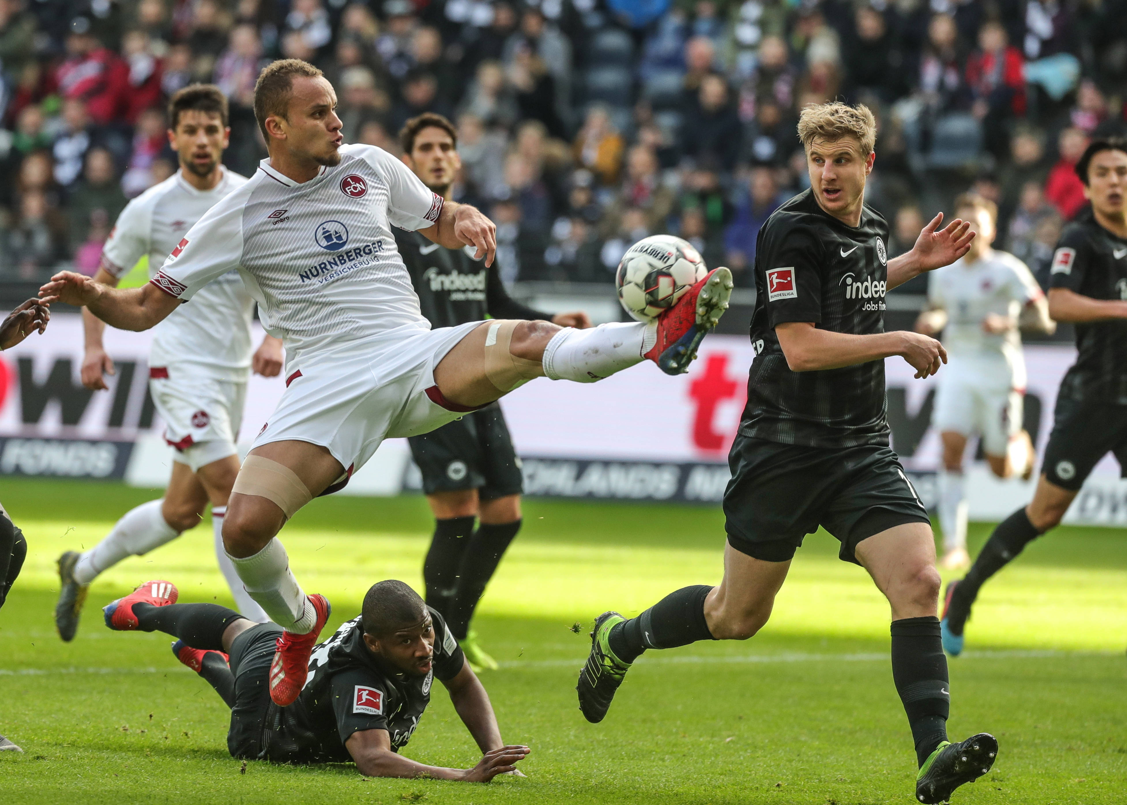 西捍卫世界 西捍卫世界