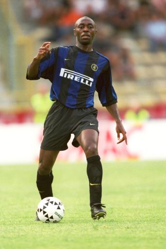 对抗里保持 对抗里保持